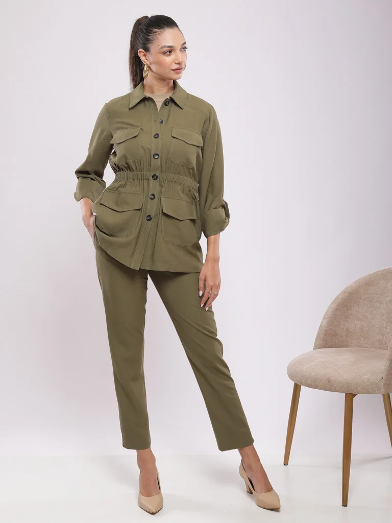 Pantalon 7/8ème fuselé à taille élastiquée