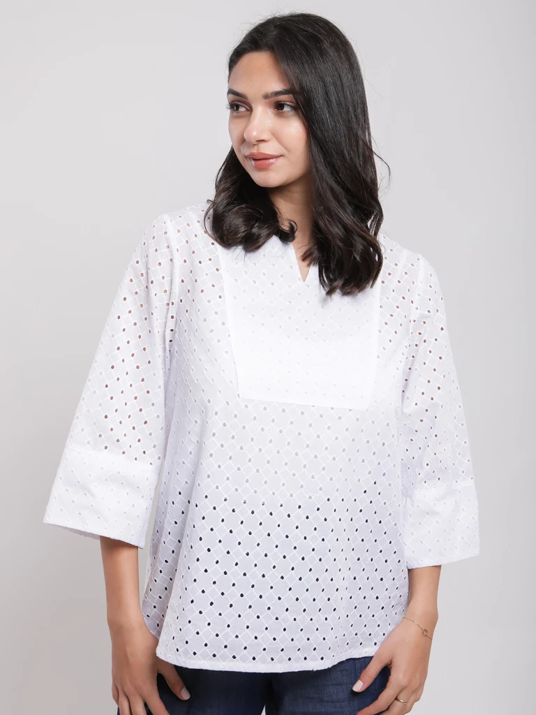 Blouse broderie anglaise manches 3/4