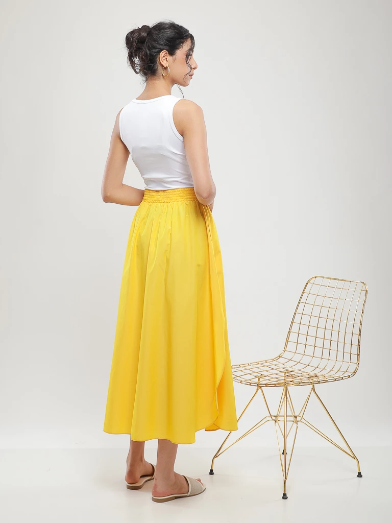 Jupe midi à taille smockée