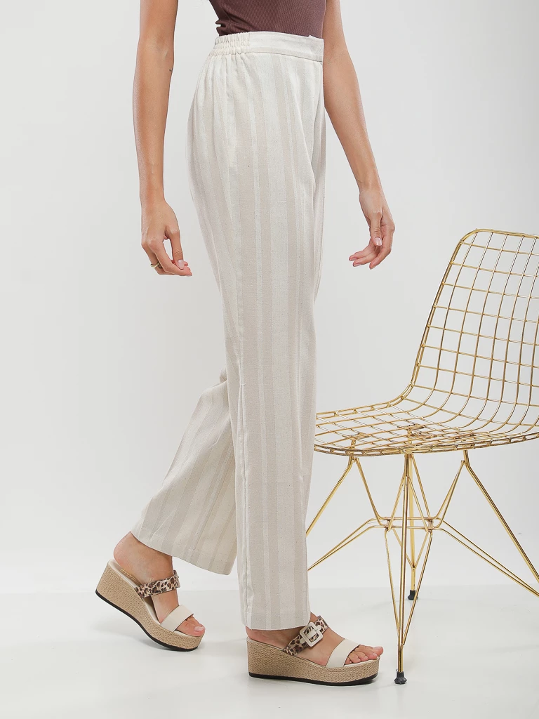 Pantalon droit taille haute à rayures