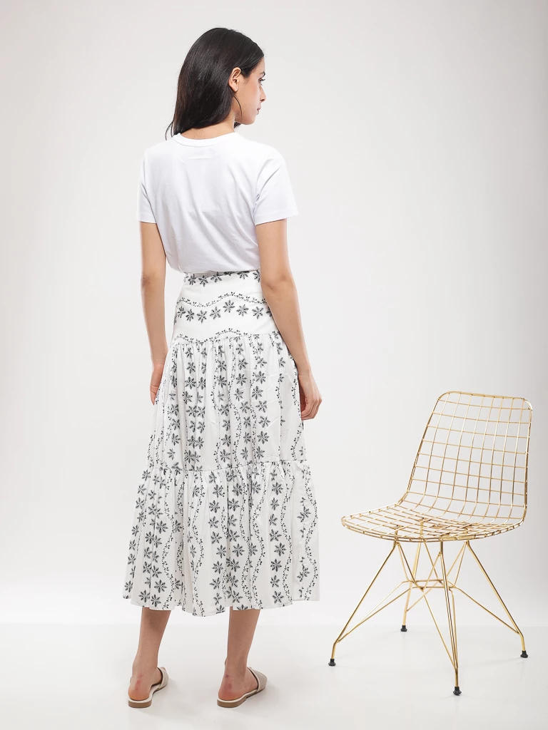 Jupe longue imprimée à volants