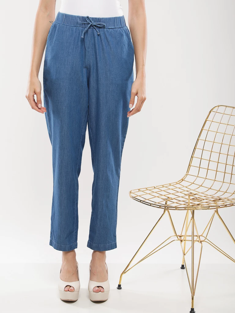 Pantalon 7/8ème à cordon de serrage