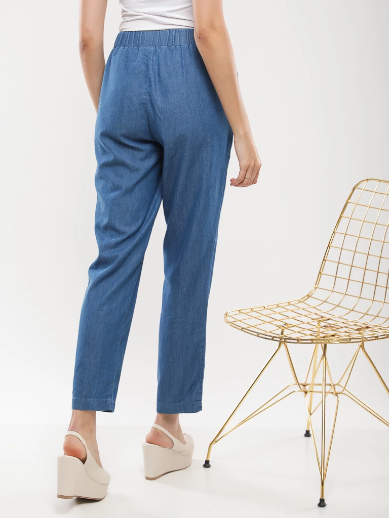 Pantalon 7/8ème à cordon de serrage