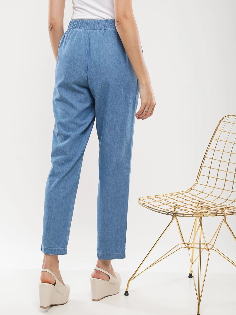 Pantalon 7/8ème à cordon de serrage