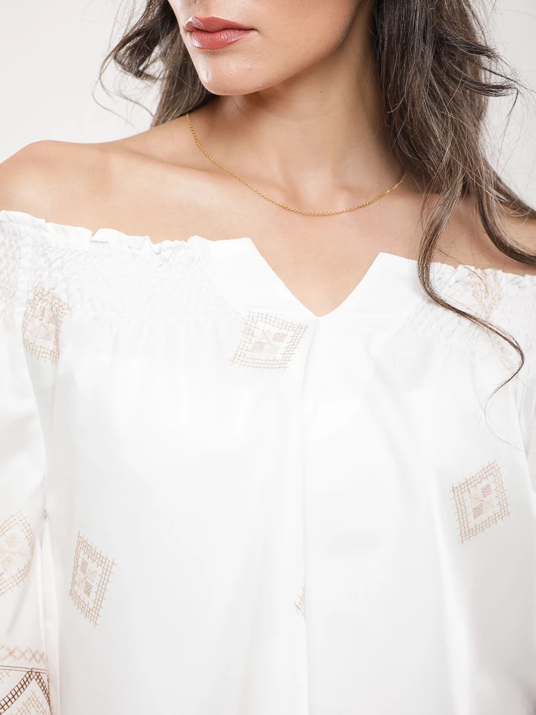 Blouse brodée manches larges