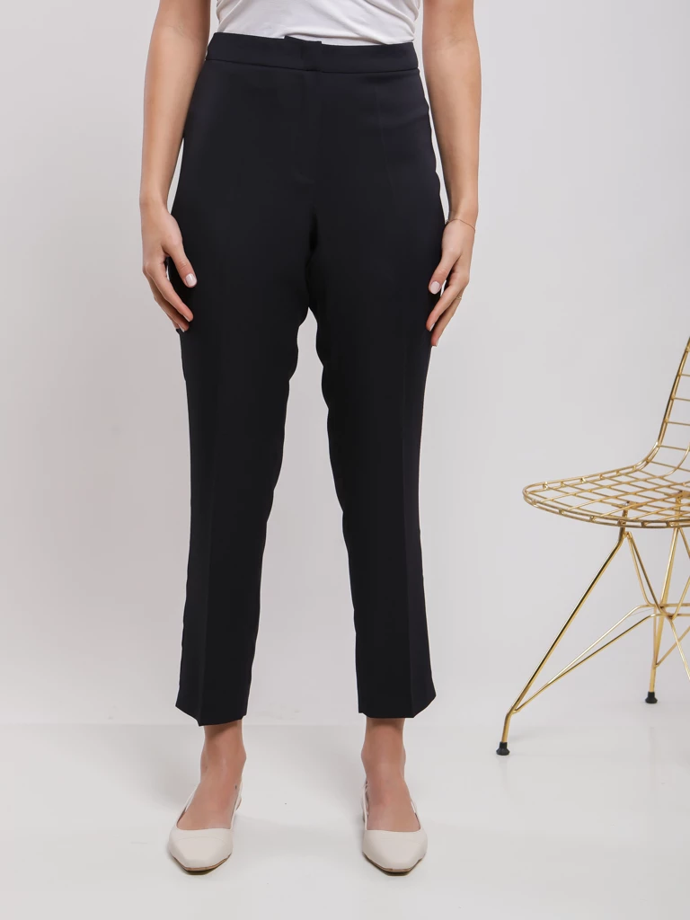 Pantalon fuselé 7/8ème en crêpe