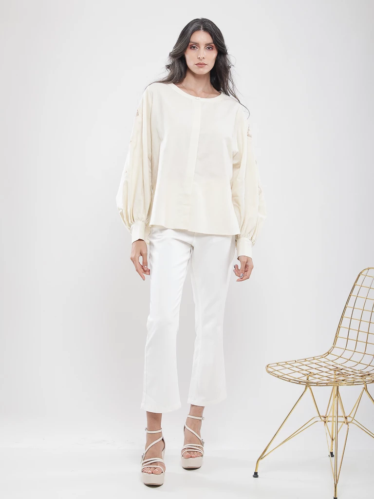 Blouse dentelle manches bouffantes