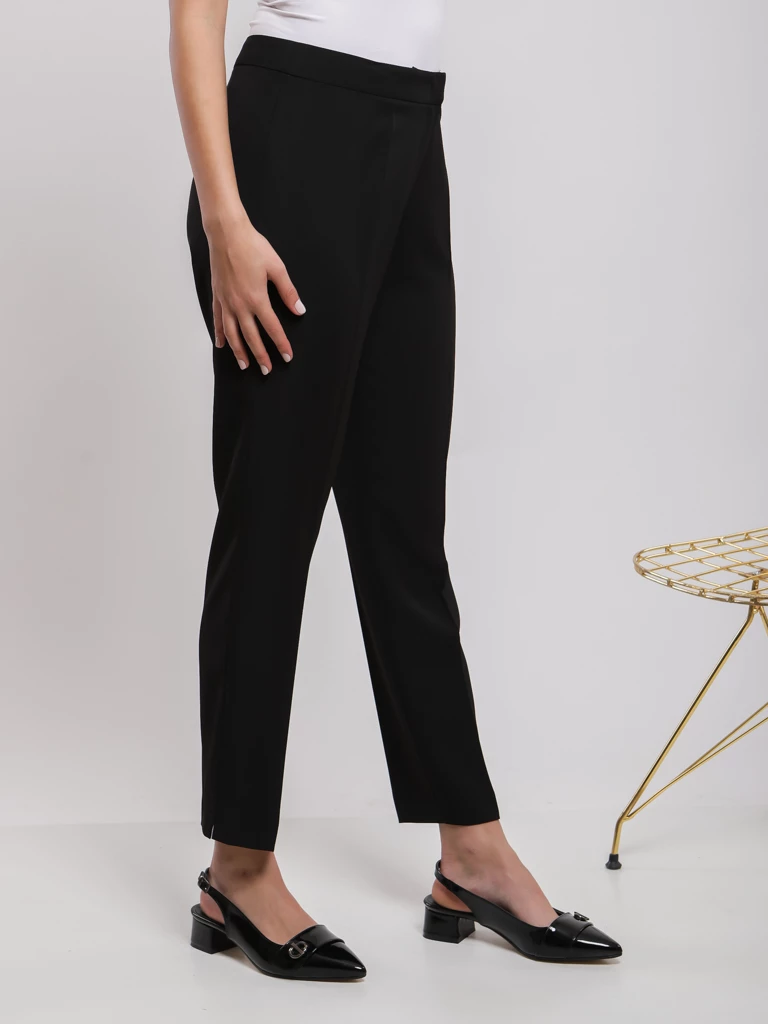Pantalon fuselé 7/8ème en crêpe