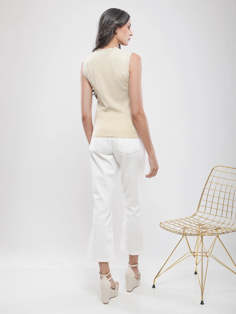 Top en maille à finitions festonnées