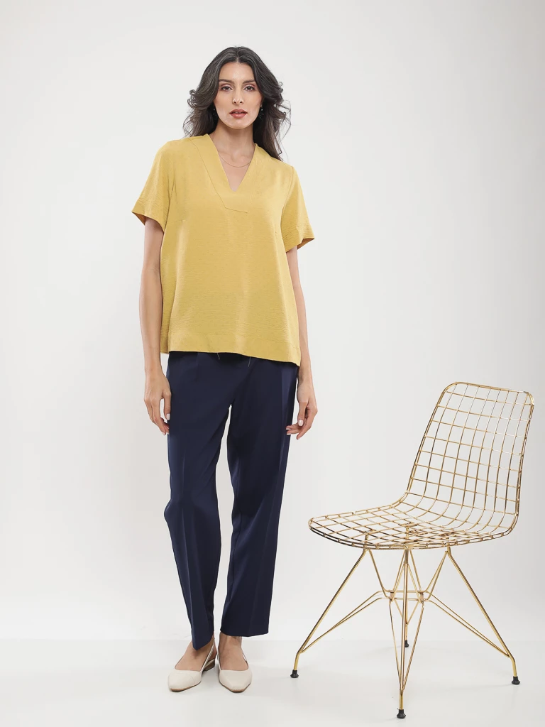 Pantalon carotte taille haute avec ceinture