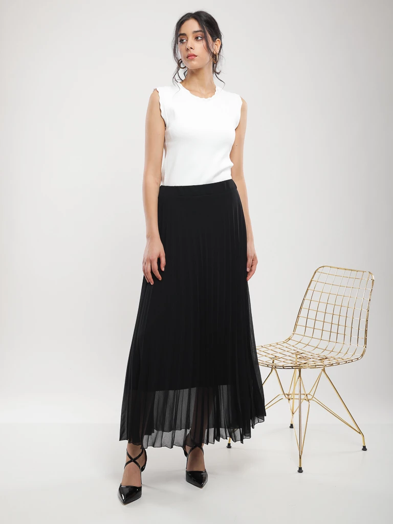 Top en maille à finitions festonnées