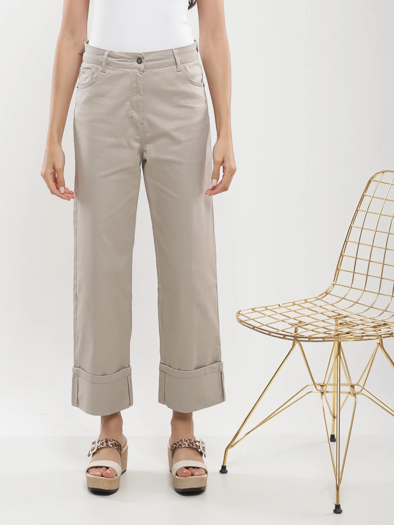 Pantalon droit à larges revers