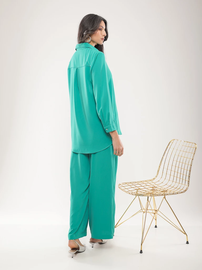 Chemise manches longues festonnée