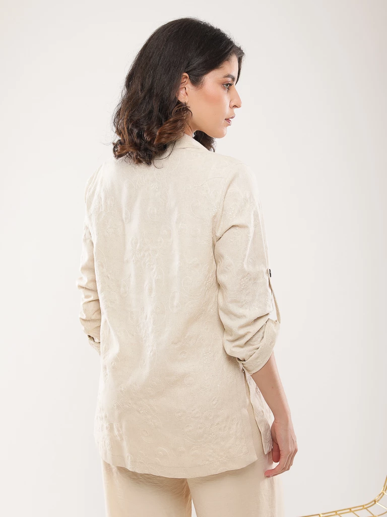 Chemise longue brodée en lin