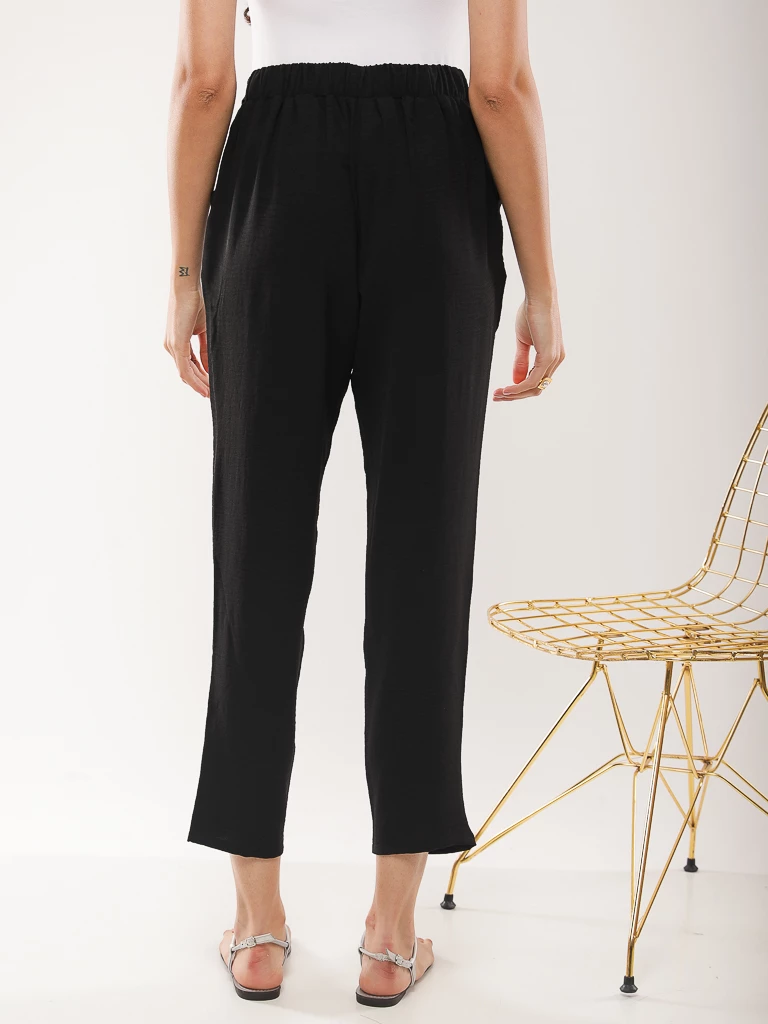 Pantalon paperbag à ceinture à nouer