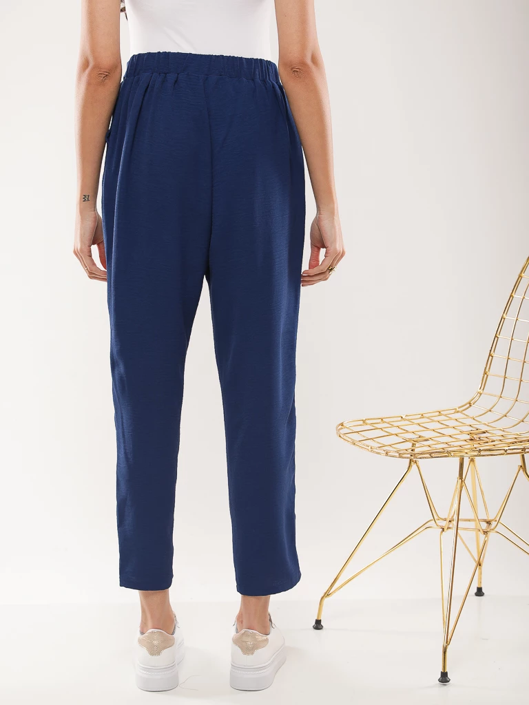 Pantalon paperbag à ceinture à nouer