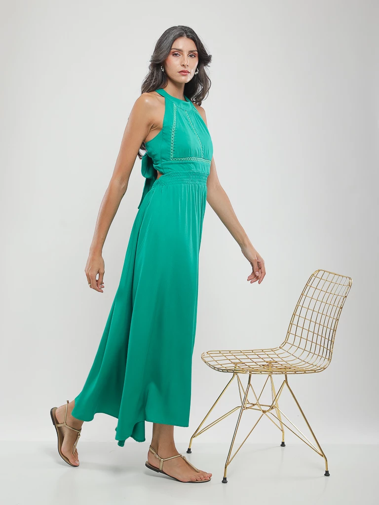 Robe maxi à encolure américaine