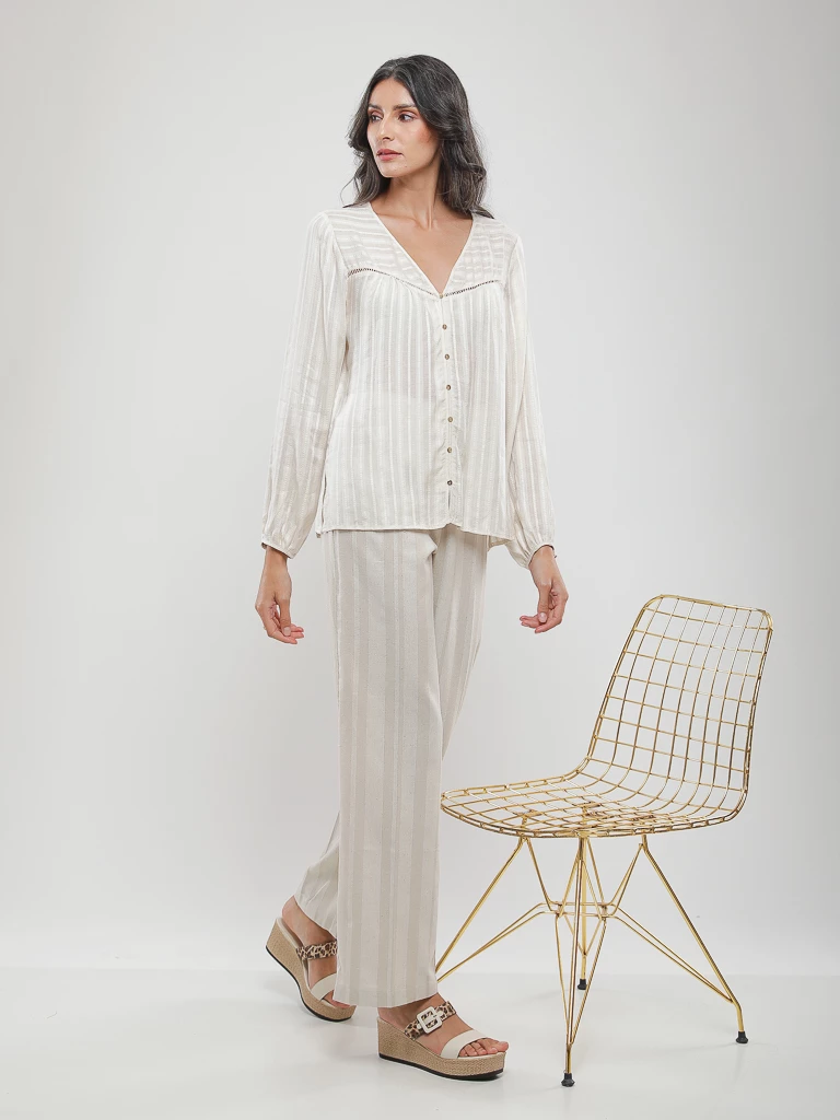 Blouse fluide à rayures et détail ajouré