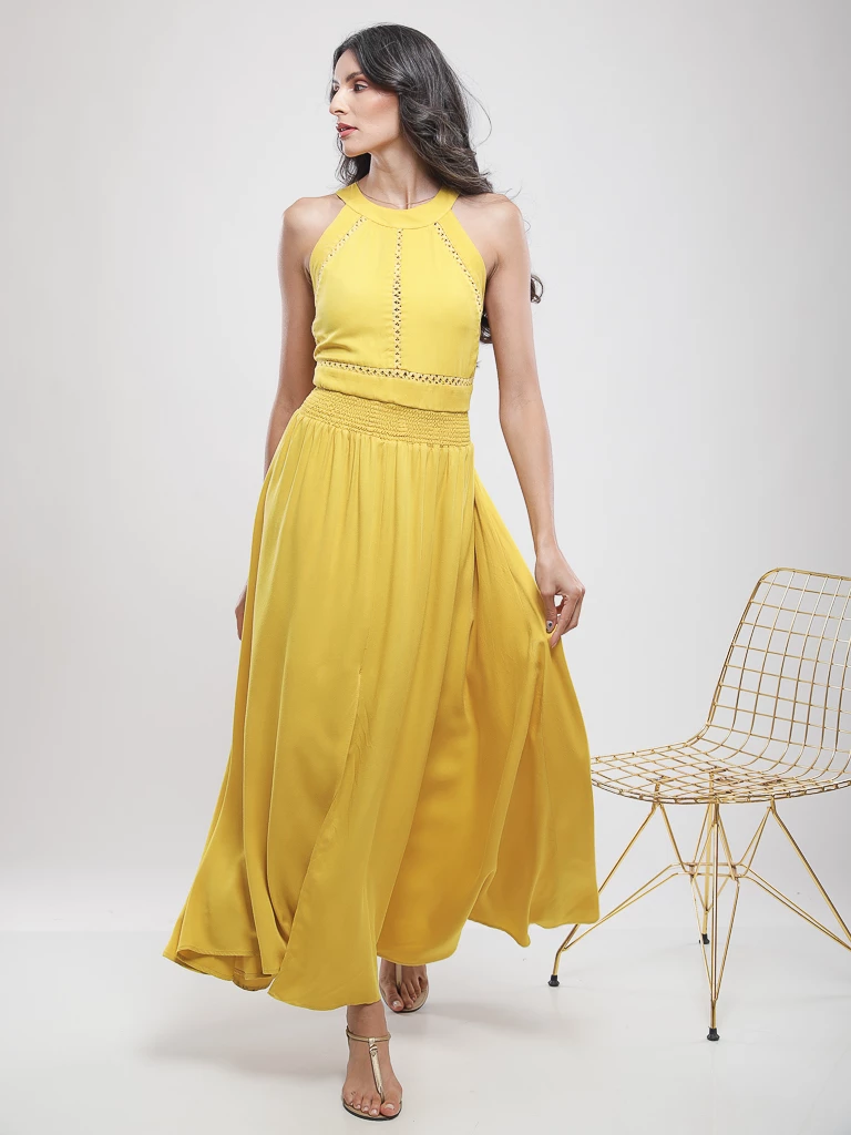 Robe maxi à encolure américaine