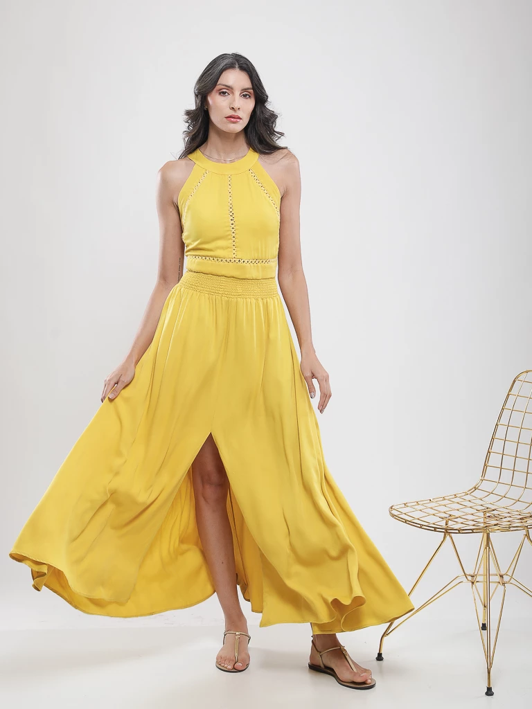 Robe maxi à encolure américaine