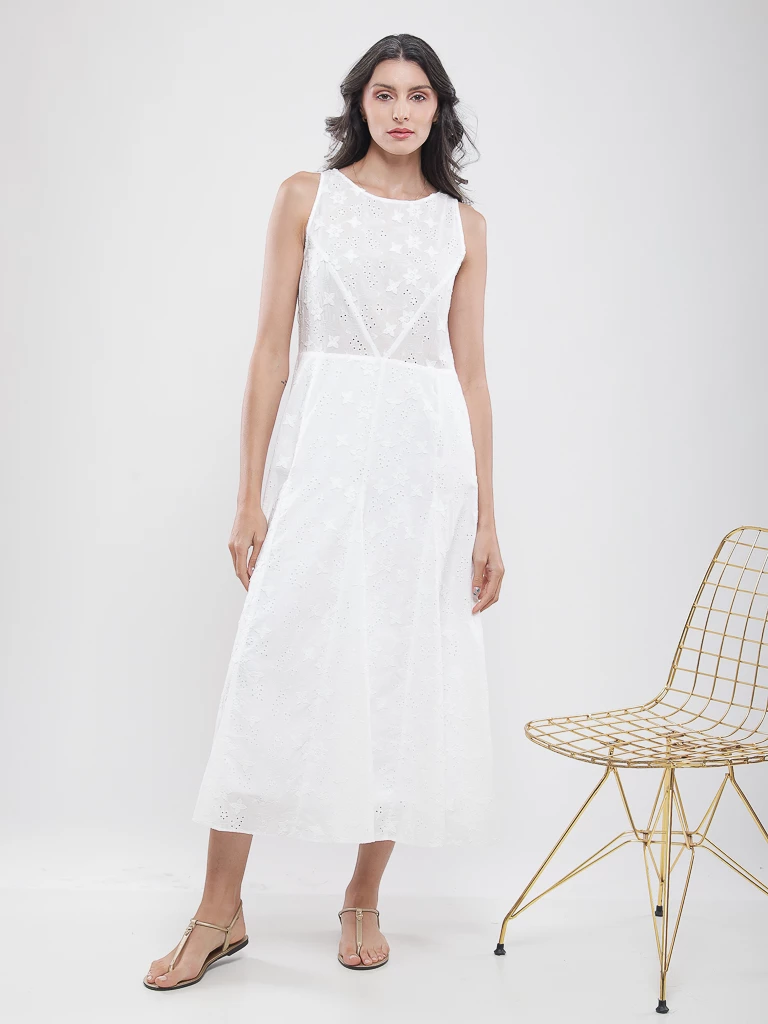 Robe coton en broderie anglaise
