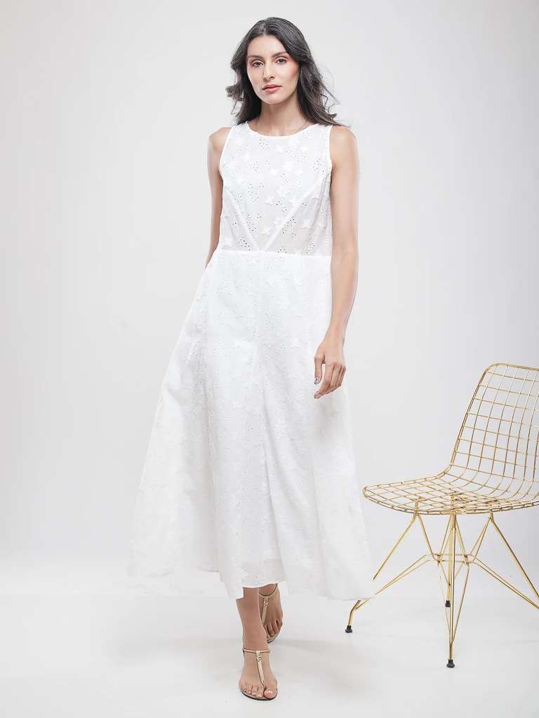 Robe coton en broderie anglaise