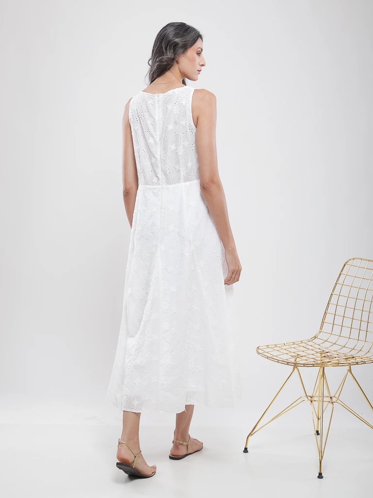 Robe coton en broderie anglaise