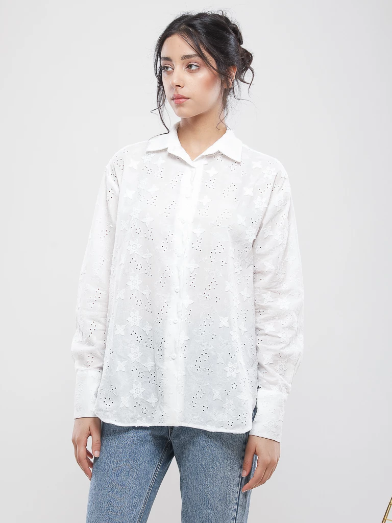 Chemise oversize en broderie anglaise