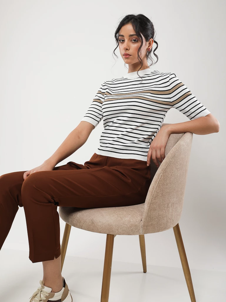 PULL RAYÉ EN MAILLE MANCHES COURTES