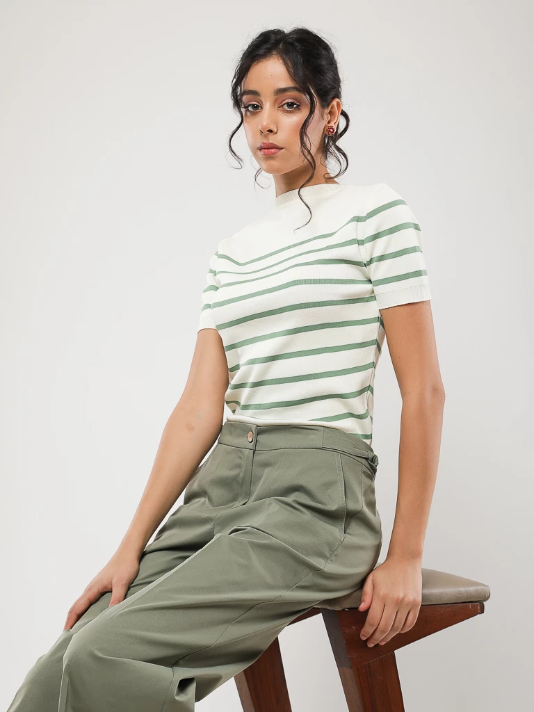 PULL RAYÉ EN MAILLE MANCHES COURTES