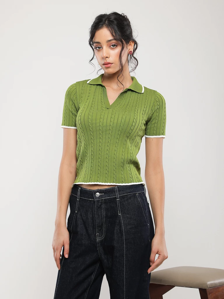 PULL EN MAILLE MANCHES COURTES