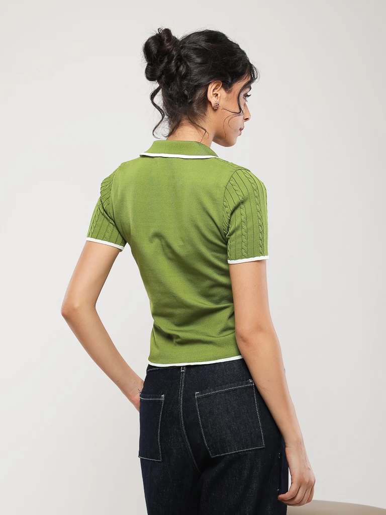 PULL EN MAILLE MANCHES COURTES