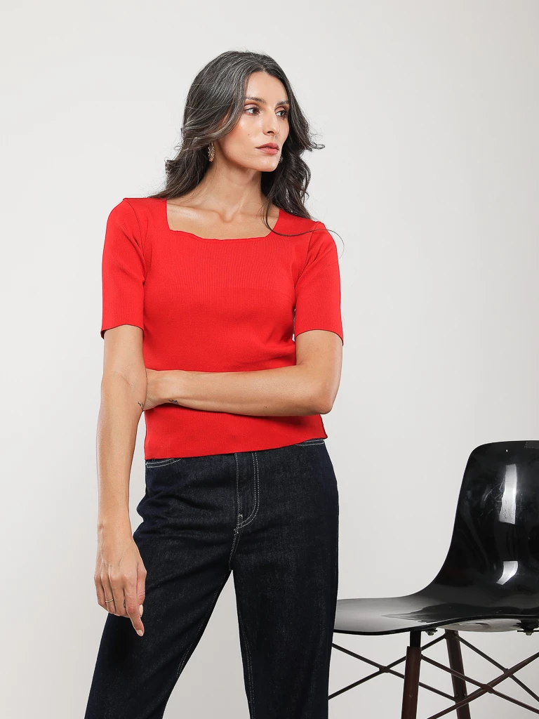 PULL EN MAILLE MANCHES COURTES