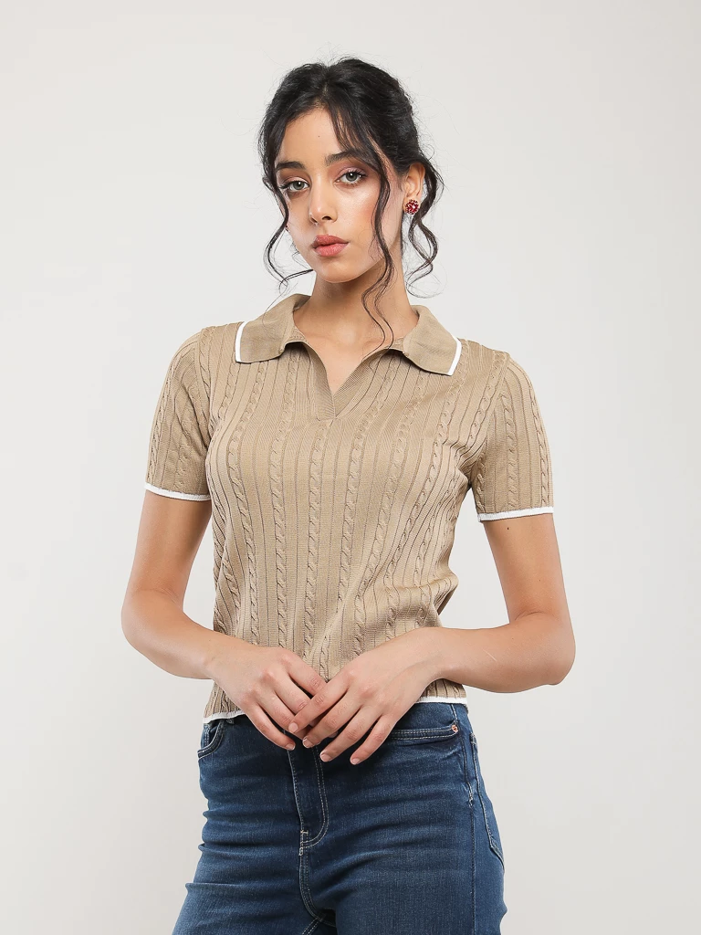 PULL EN MAILLE MANCHES COURTES