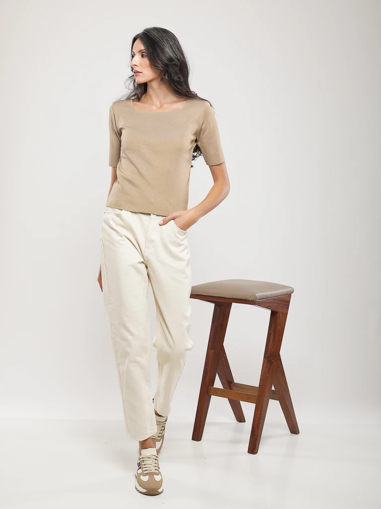 PULL EN MAILLE MANCHES COURTES